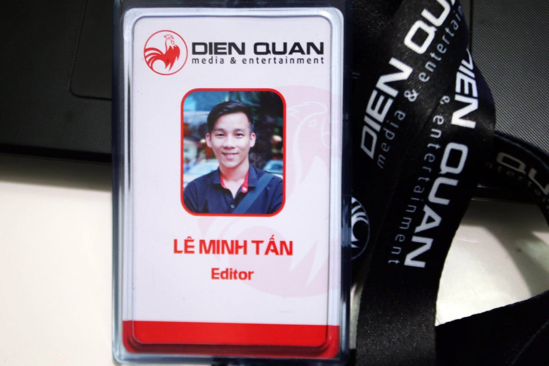 Thẻ nhân viên Diễn Quân Media